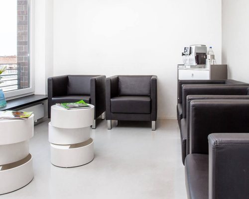 wartezimmer-zahncentrum-fellbach